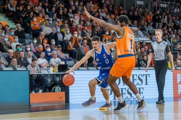 却始终难转 却始终难转