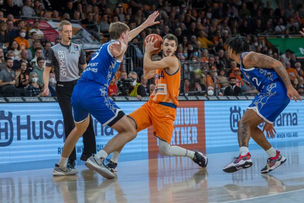 王俊杰赛季 王俊杰赛季