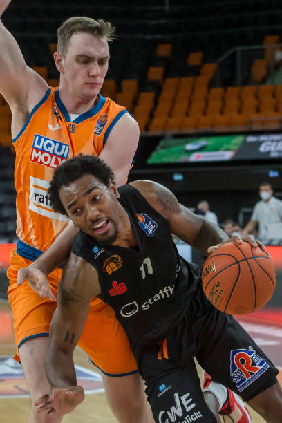 员变化更是 员变化更是